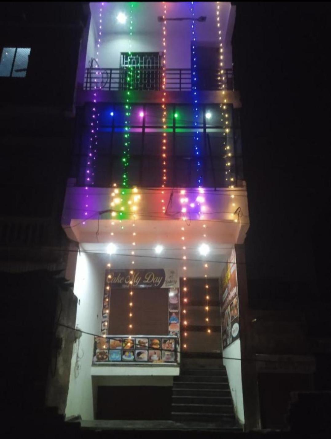 Aditya Paradise Aka Mountain Home Aka Avk Inn Tundla ภายนอก รูปภาพ